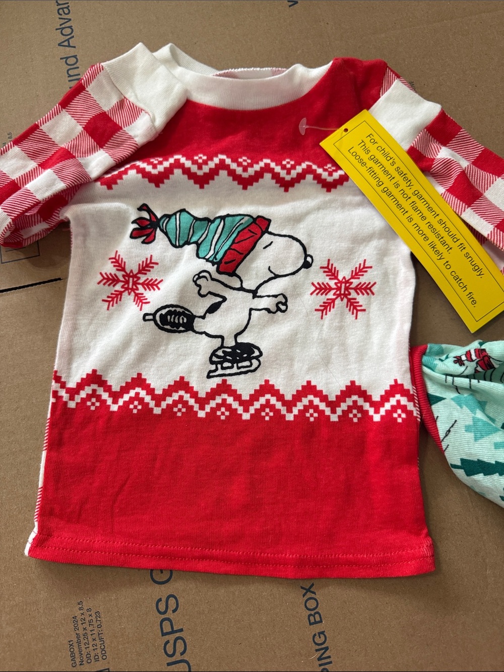 Red & White Kids Holiday Snoopy Ice Skating Top
